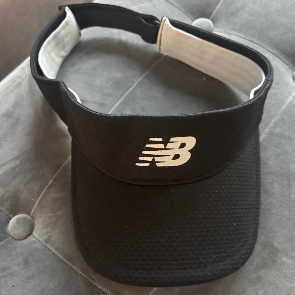 New Balance Unisex Black Sports Visor